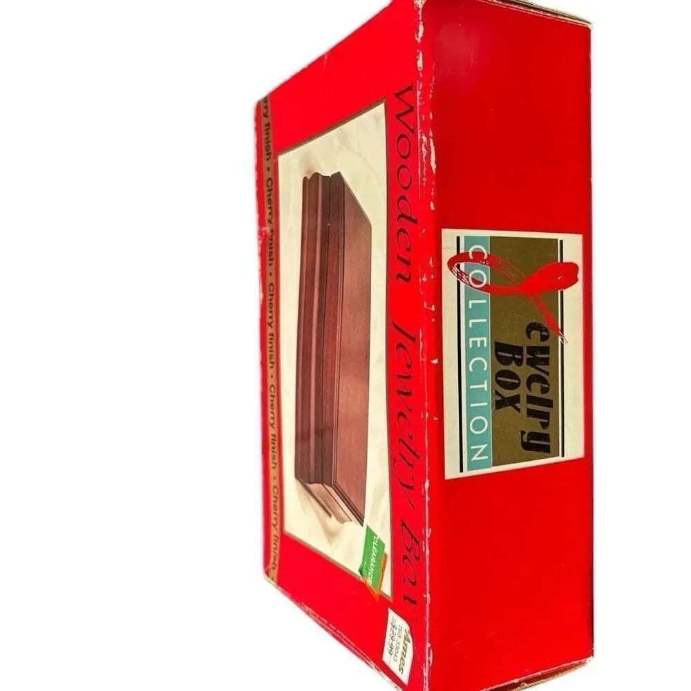 Vintage Wooden Jewelry Box *Read*